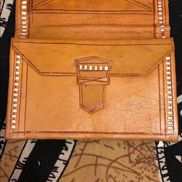MOROCCAN CARAMEL CAMEL LEATHER WALLET UNISEX - Picture 5 of 8